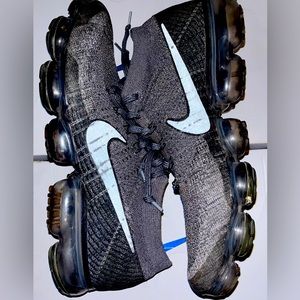Nike Air Vapormax Flyknit - Dark Grey - 899473-005